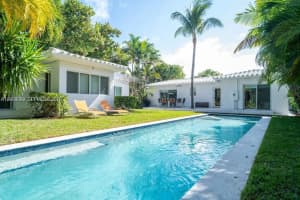 1123 Bay Dr, Miami Beach