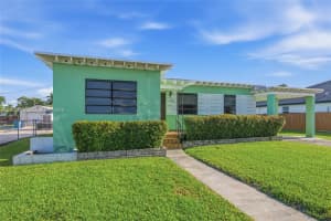 380 Ne 15th St, Homestead