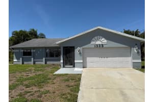 1325 Sw 28th, Cape Coral