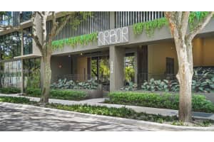 3034 Oak Ave Th-2, Miami 3034 Oak Ave Th-2, Miami