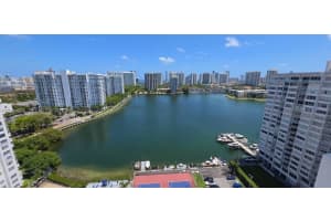 2750 Ne 183rd St 2010, Aventura