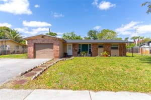 2321 Nw 47th Ave, Lauderhill