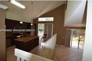 15590 Nw 12th Ct, Pembroke Pines