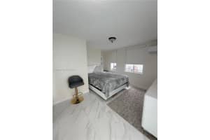5801 Nw 113th Ter 4, Hialeah