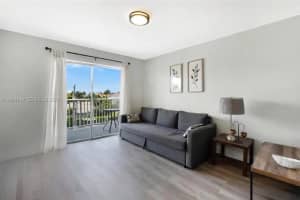 3527 Ne 168th St 409, North Miami Beach