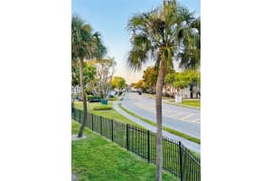 7012 Nw 179th St 209, Hialeah