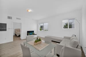 1560 Meridian Ave 207, Miami Beach