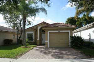 4117 Sapphire Bnd, Weston