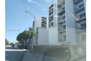 4550 W 16th Ave 301, Hialeah