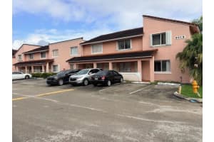 8019 Lake Dr 103, Doral