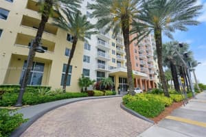 18800 Ne 29th Ave 526, Aventura