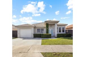 8218 Sw 163rd Pl 8218, Miami