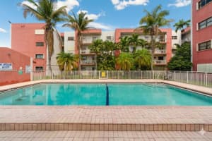 8401 Nw 8 St 401, Miami