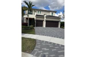 10790 Aqua Ct, Parkland