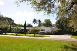 7400 Sw 116th St, Pinecrest