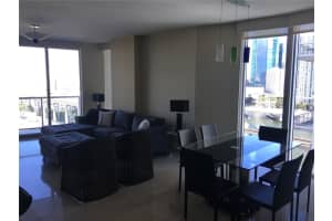 185 Sw 7th St 1511, Miami