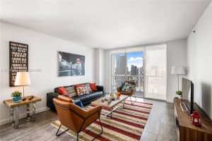 500 Brickell Ave 3907, Miami