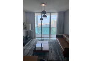 31 Se 5th St 3512, Miami