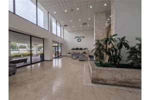 13499 Biscayne Blvd 809, North Miami