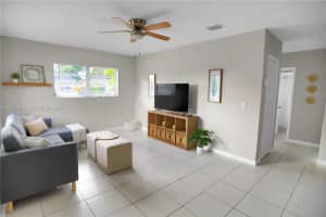 1225 Ne 136th Ter 1225, North Miami 1225 Ne 136th Ter 1225, North Miami