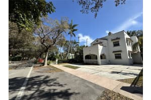 502 Madeira Ave A, Coral Gables