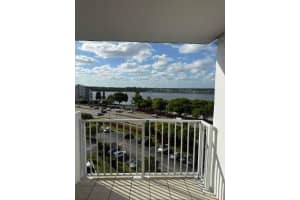 1200 Ne Miami Gardens Dr 812w, Miami