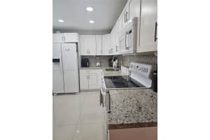 20400 W Country Club Dr 315, Aventura