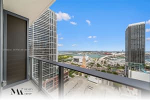 121 Ne 5 2700, Miami