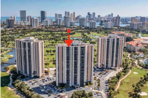 20301 W Country Club Dr Ph22, Aventura