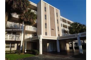 1075 Riverside Dr 304, Coral Springs