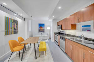 111 E Flagler St 506, Miami