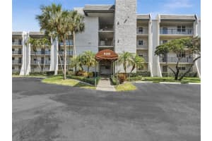9340 Lagoon Pl 303, Davie 9340 Lagoon Pl 303, Davie