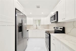 350 Aledo Ave B, Coral Gables