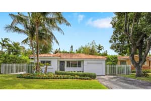 5750 Sw 52nd Ter, South Miami