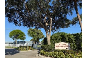 500 Executive Center Dr 1j, West Palm Beach