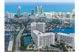 600 Three Islands Blvd 1102, Hallandale Beach