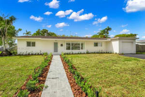 8760 Sw 83rd St, Miami