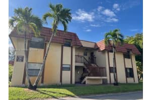 6535 W 26th Dr 11-39, Hialeah