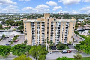 2000 Ne 135th St 411, North Miami