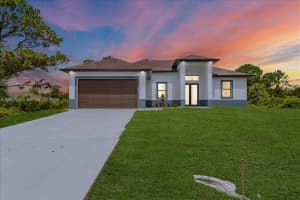 1033 E Plymouth St E, Lehigh Acres