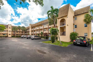 8345 Sunrise Lakes Blvd 210, Sunrise