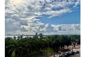 1800 N Bayshore Dr 303, Miami