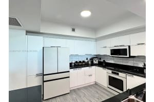 14951 Royal Oaks Ln 1708, North Miami