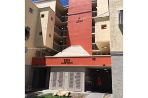 8205 Lake Dr 204, Doral