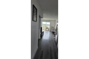 7904 West Dr 606, North Bay Village