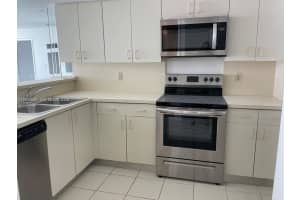 5880 Collins Ave 1006, Miami Beach