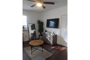 7741 Hawthorne Ave 7741, Miami Beach