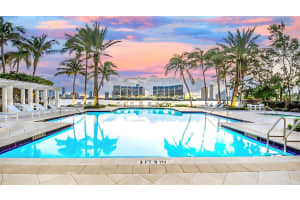 3105 Ne 184th St 7201, Aventura