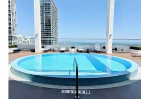 500 Brickell Ave 802, Miami