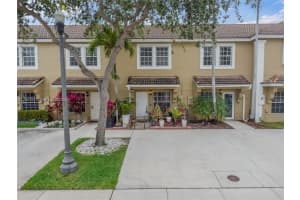 716 Sw 122nd Ave, Pembroke Pines